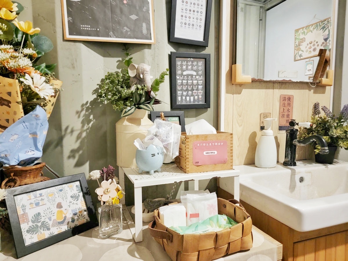 台南橋前駅 Ciao cafe,絕美塗鴉風貨櫃屋庭院咖啡館,啜一口悠閒,免費停車、寵物友善 - 第31張圖