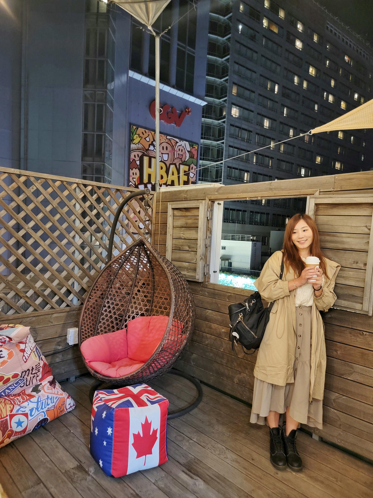 明洞MIZO HOTEL,便宜划算、交通超方便,頂樓暗藏令人驚豔的露營風咖啡館! - 第27張圖