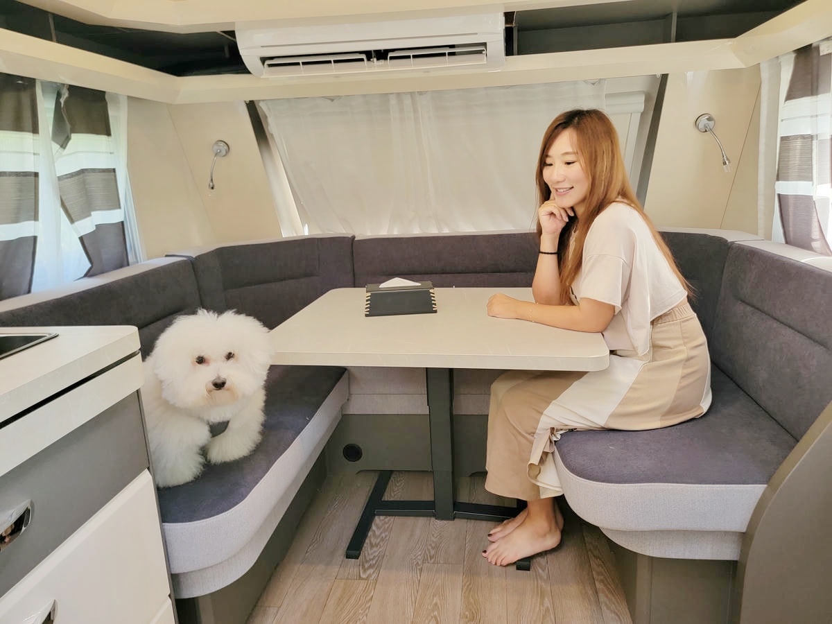 小巷清風,苗栗豪華露營推薦,全台唯一Airstream露營車渡假村,樹立豪華露營新標竿!豐盛火鍋燒烤大餐,品質媲美單點燒肉餐廳!一泊三食、寵物友善 - 第39張圖