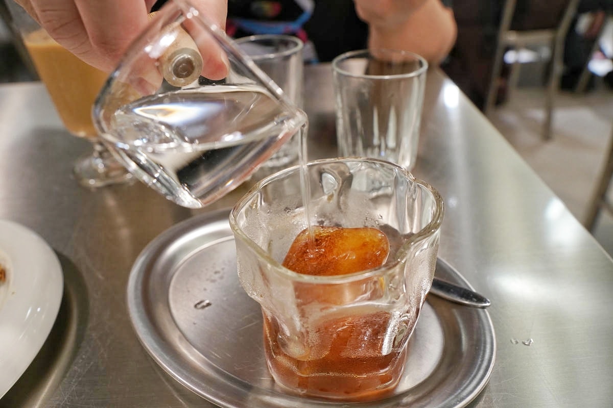 莯以咖啡,行天宮不限時寵物友善咖啡館,韓系時尚店面,神好吃巴斯克乳酪蛋糕 - 第21張圖