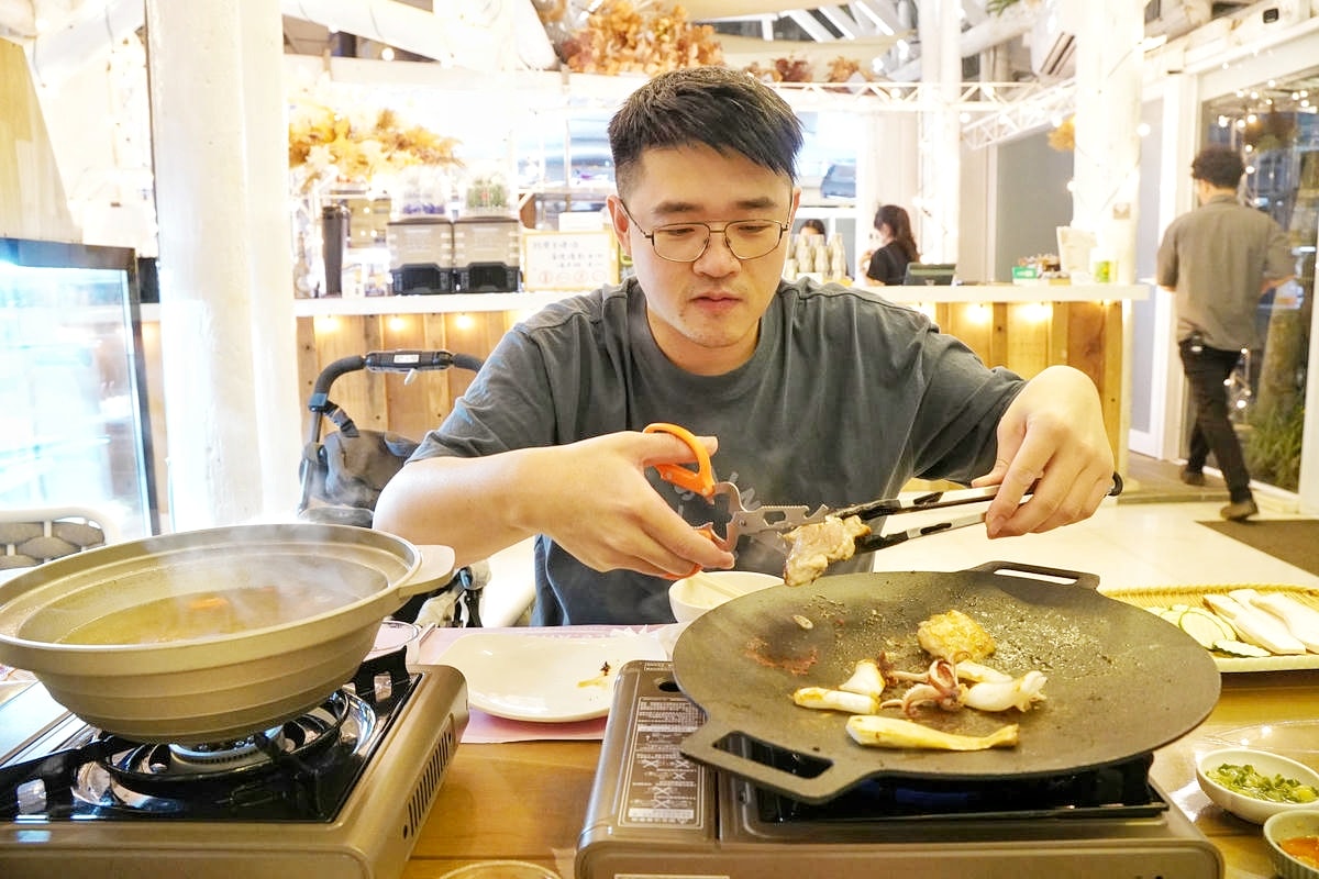 小巷清風,苗栗豪華露營推薦,全台唯一Airstream露營車渡假村,樹立豪華露營新標竿!豐盛火鍋燒烤大餐,品質媲美單點燒肉餐廳!一泊三食、寵物友善 - 第66張圖