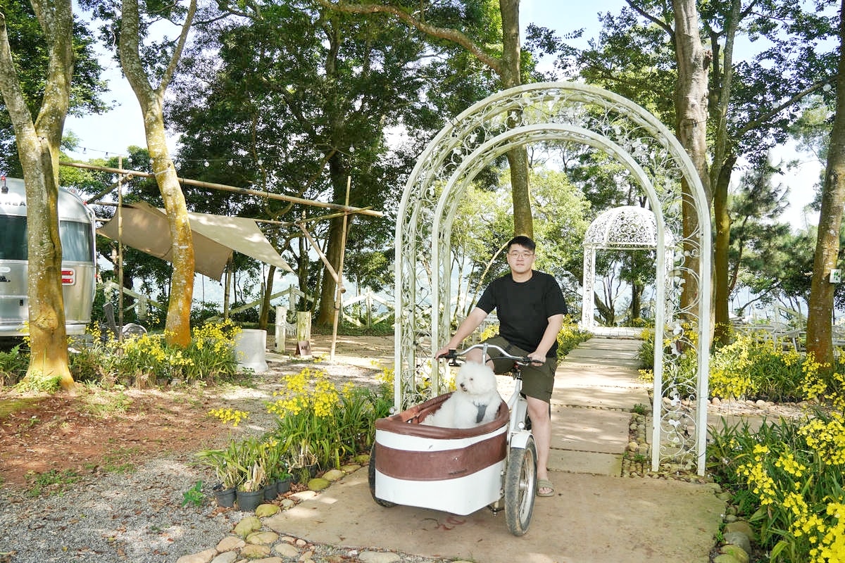 小巷清風,苗栗豪華露營推薦,全台唯一Airstream露營車渡假村,樹立豪華露營新標竿!豐盛火鍋燒烤大餐,品質媲美單點燒肉餐廳!一泊三食、寵物友善 - 第103張圖