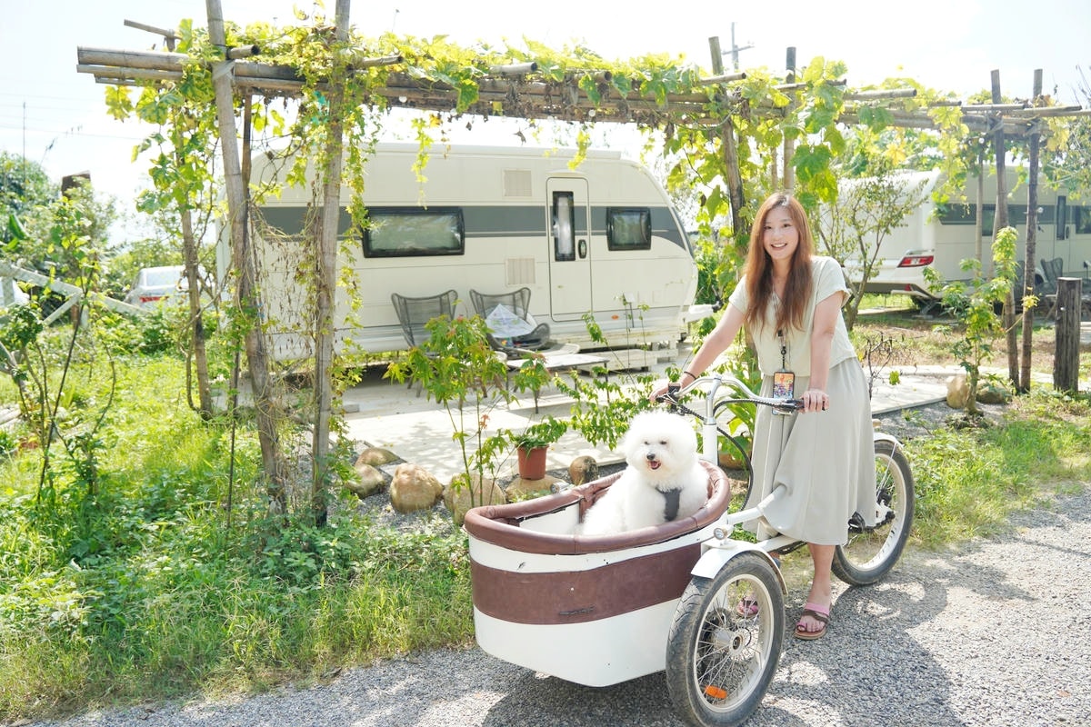 小巷清風,苗栗豪華露營推薦,全台唯一Airstream露營車渡假村,樹立豪華露營新標竿!豐盛火鍋燒烤大餐,品質媲美單點燒肉餐廳!一泊三食、寵物友善 - 第100張圖