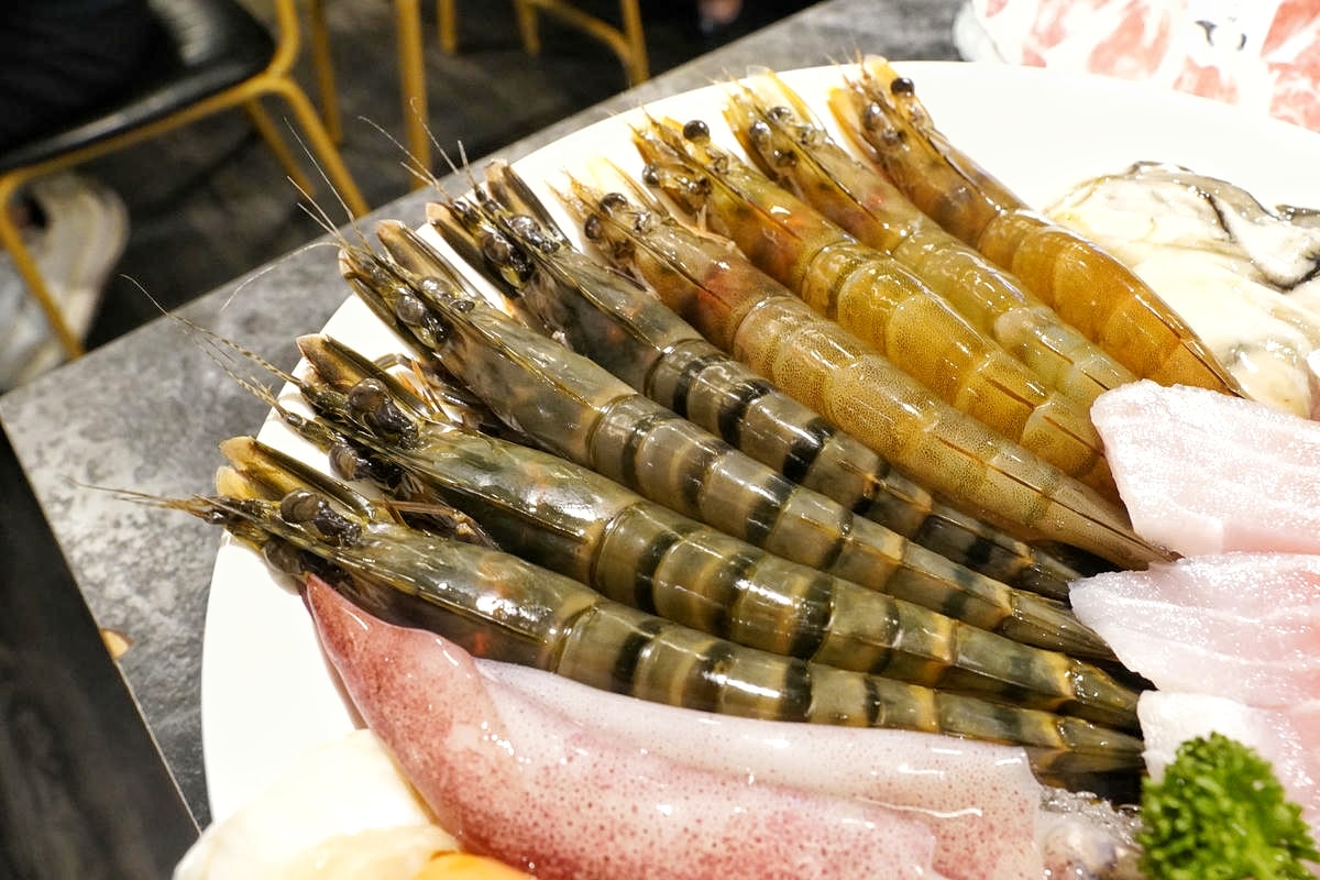 台北和牛火鍋吃到飽推薦,武鶴和牛火鍋吉林總店,最低只要1380就可大啖A5和牛奢華饗宴,極品海鮮、豐富食材全部吃到飽 - 第55張圖