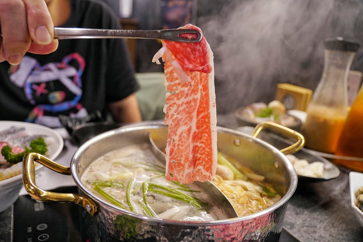 台北和牛火鍋吃到飽推薦,武鶴和牛火鍋吉林總店,最低只要1380就可大啖A5和牛奢華饗宴,極品海鮮、豐富食材全部吃到飽 - 第37張圖
