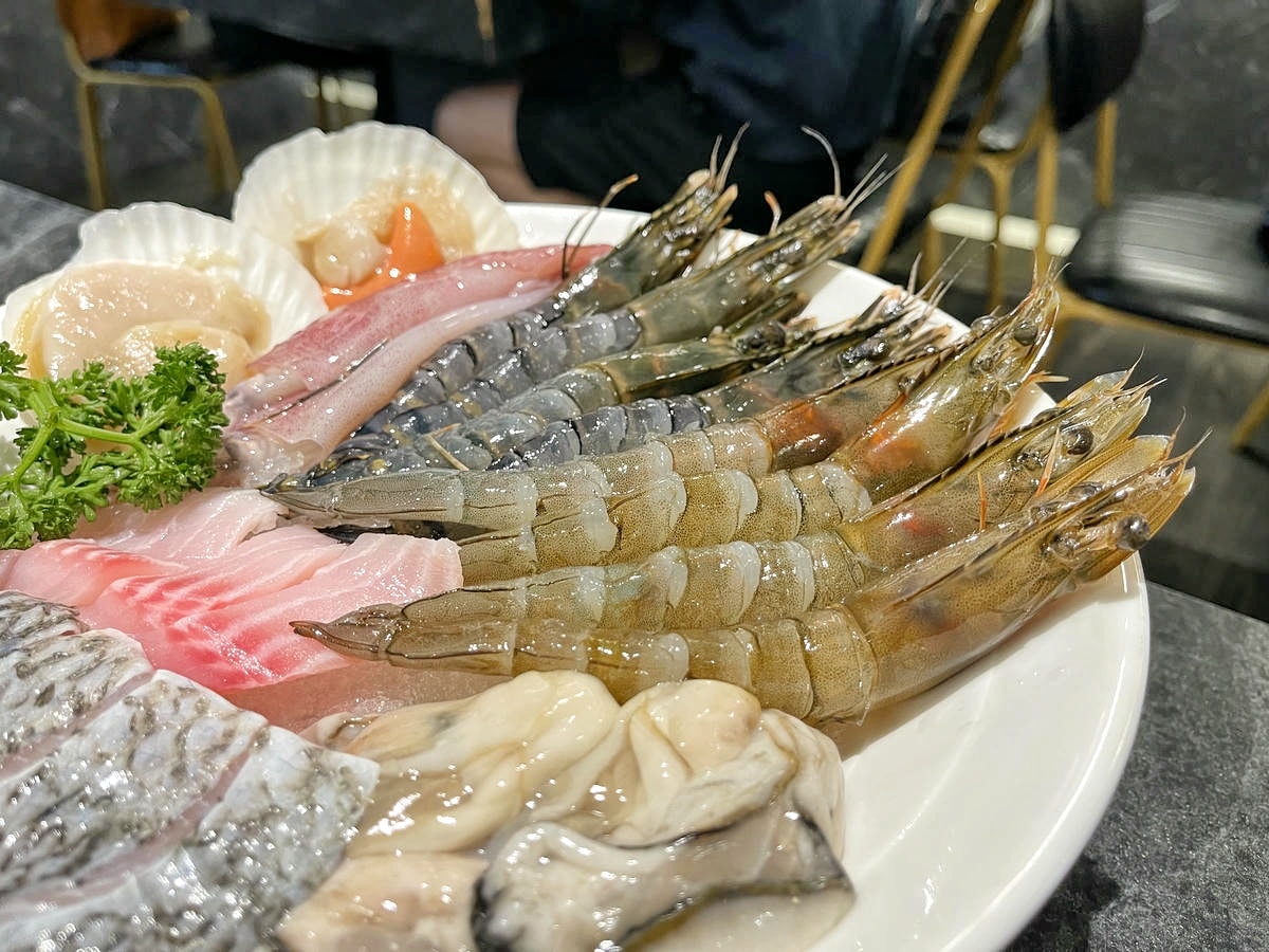台北和牛火鍋吃到飽推薦,武鶴和牛火鍋吉林總店,最低只要1380就可大啖A5和牛奢華饗宴,極品海鮮、豐富食材全部吃到飽 - 第56張圖