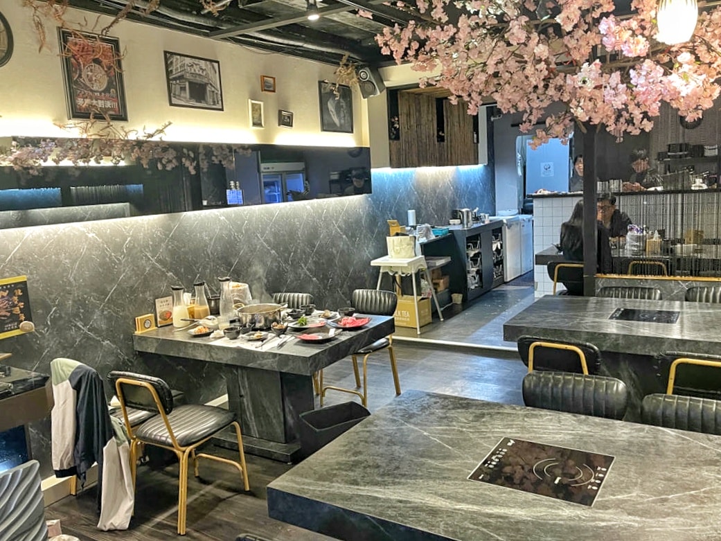 台北和牛火鍋吃到飽推薦,武鶴和牛火鍋吉林總店,最低只要1380就可大啖A5和牛奢華饗宴,極品海鮮、豐富食材全部吃到飽 - 第9張圖