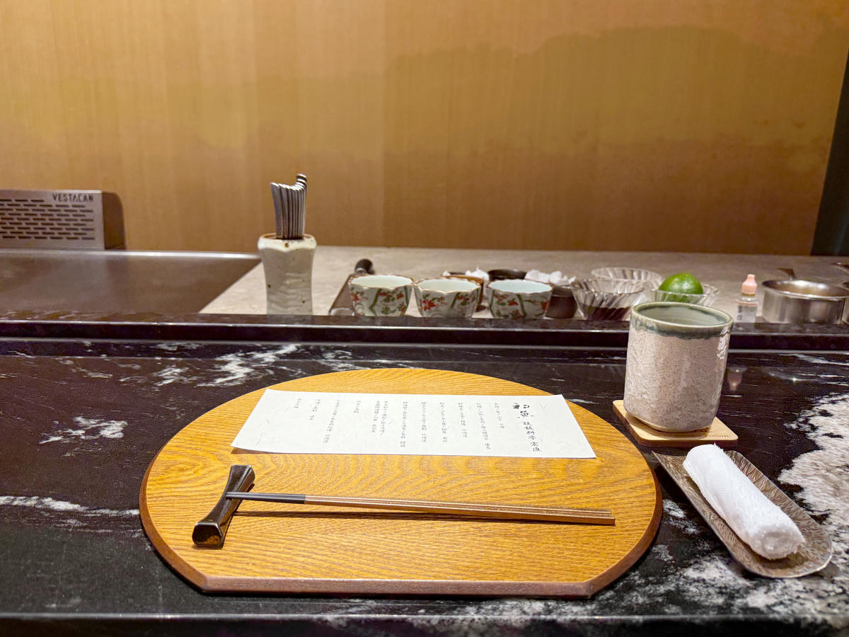 新莊無菜單料理推薦,初魚鐵板料亭宏匯廣場,1880+10%,極品鹿兒島黑毛和牛與異國海鮮饗宴,每道單品都是奢華藝術,約會、慶生餐廳首選,機捷副都心站日式鐵板燒 - 第7張圖