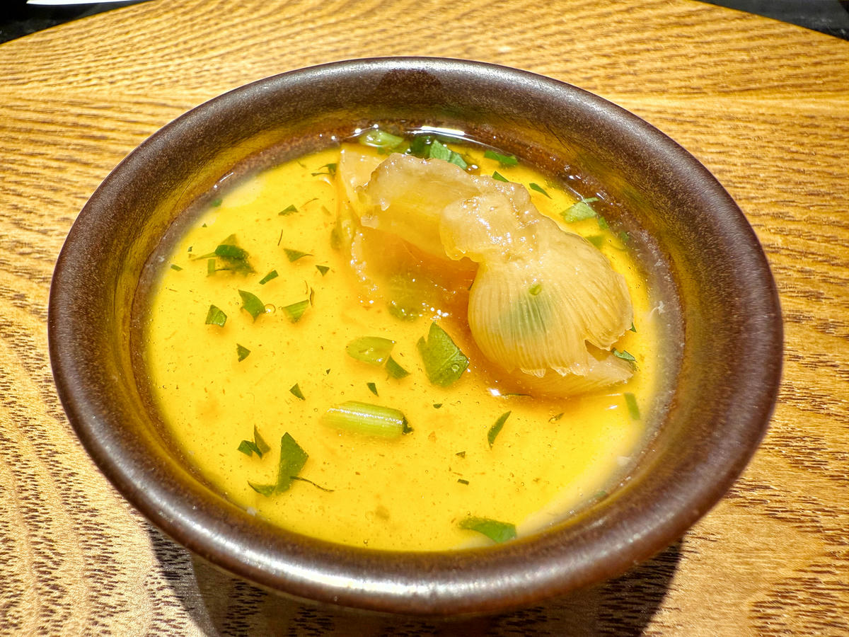 新莊無菜單料理推薦,初魚鐵板料亭宏匯廣場,1880+10%,極品鹿兒島黑毛和牛與異國海鮮饗宴,每道單品都是奢華藝術,約會、慶生餐廳首選,機捷副都心站日式鐵板燒 - 第16張圖