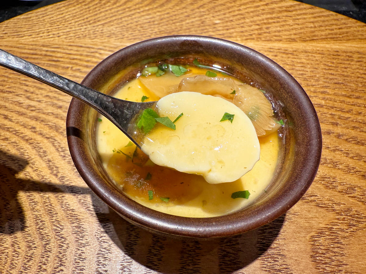 新莊無菜單料理推薦,初魚鐵板料亭宏匯廣場,1880+10%,極品鹿兒島黑毛和牛與異國海鮮饗宴,每道單品都是奢華藝術,約會、慶生餐廳首選,機捷副都心站日式鐵板燒 - 第17張圖