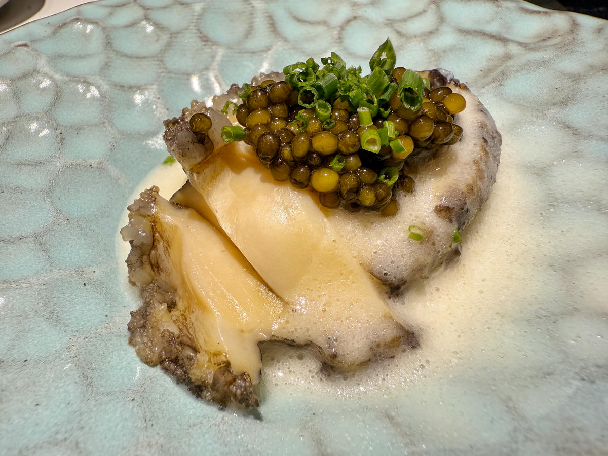 新莊無菜單料理推薦,初魚鐵板料亭宏匯廣場,1880+10%,極品鹿兒島黑毛和牛與異國海鮮饗宴,每道單品都是奢華藝術,約會、慶生餐廳首選,機捷副都心站日式鐵板燒 - 第31張圖