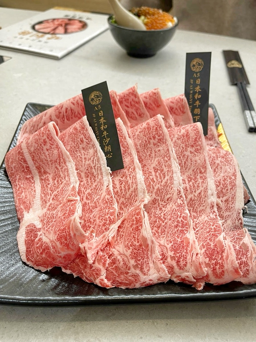 極鶴和牛鍋物,台北最威和牛火鍋吃到飽!夢幻A5和牛部位大升級+鱈場蟹,頂級海陸肉品一次滿足,120分鐘給你超狂吃到飽體驗,台北吃和牛首選 - 第60張圖