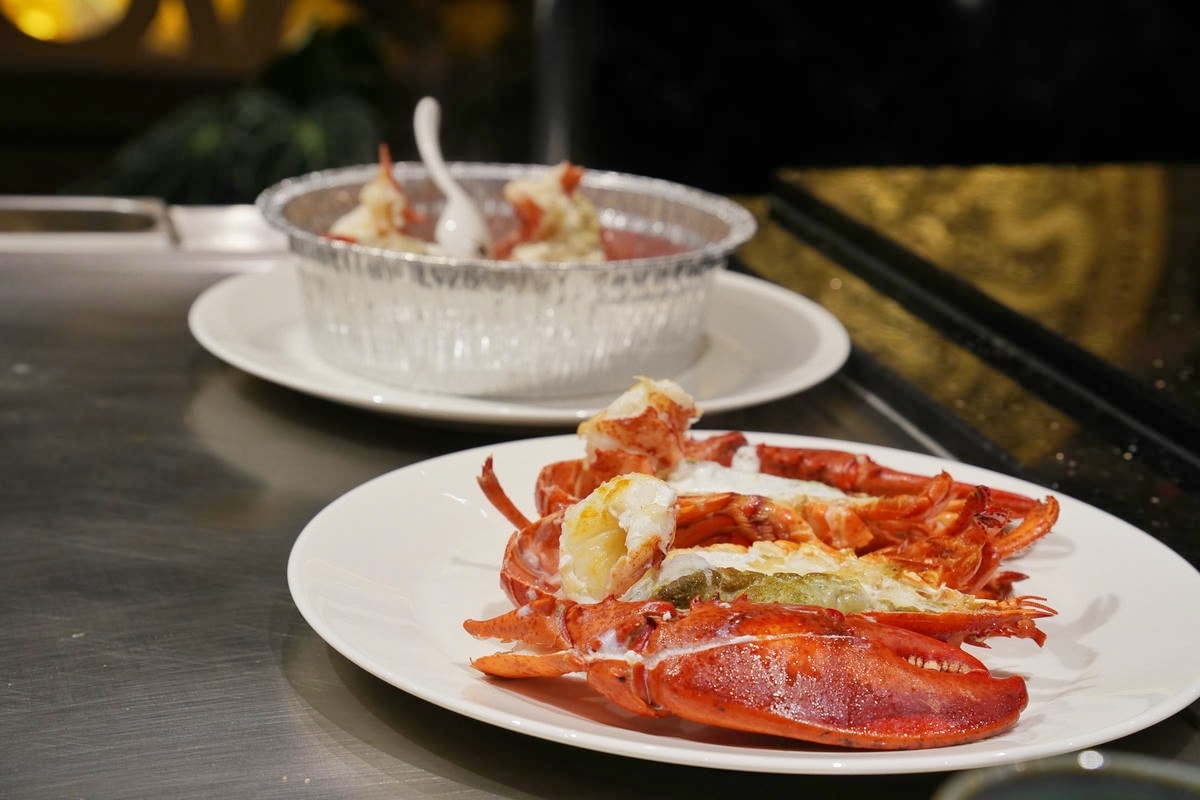 台北頂奢鐵板燒推薦,潼精緻鐵板料理故宮店,獨享整隻活龍蝦,生猛海陸食材一次滿足,還可包場歡唱KTV - 第40張圖
