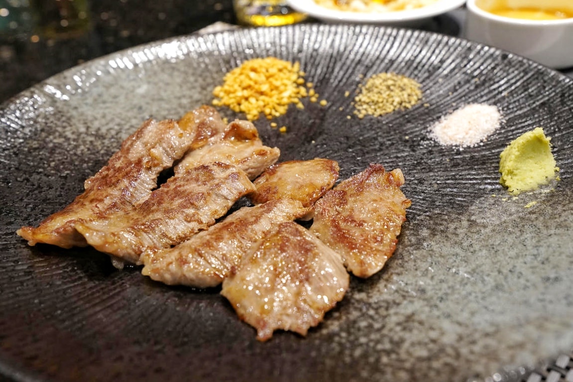 台北頂奢鐵板燒推薦,潼精緻鐵板料理故宮店,獨享整隻活龍蝦,生猛海陸食材一次滿足,還可包場歡唱KTV - 第48張圖