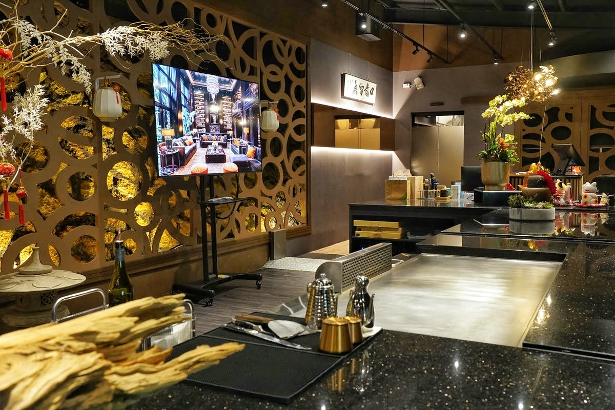 台北頂奢鐵板燒推薦,潼精緻鐵板料理故宮店,獨享整隻活龍蝦,生猛海陸食材一次滿足,還可包場歡唱KTV - 第10張圖