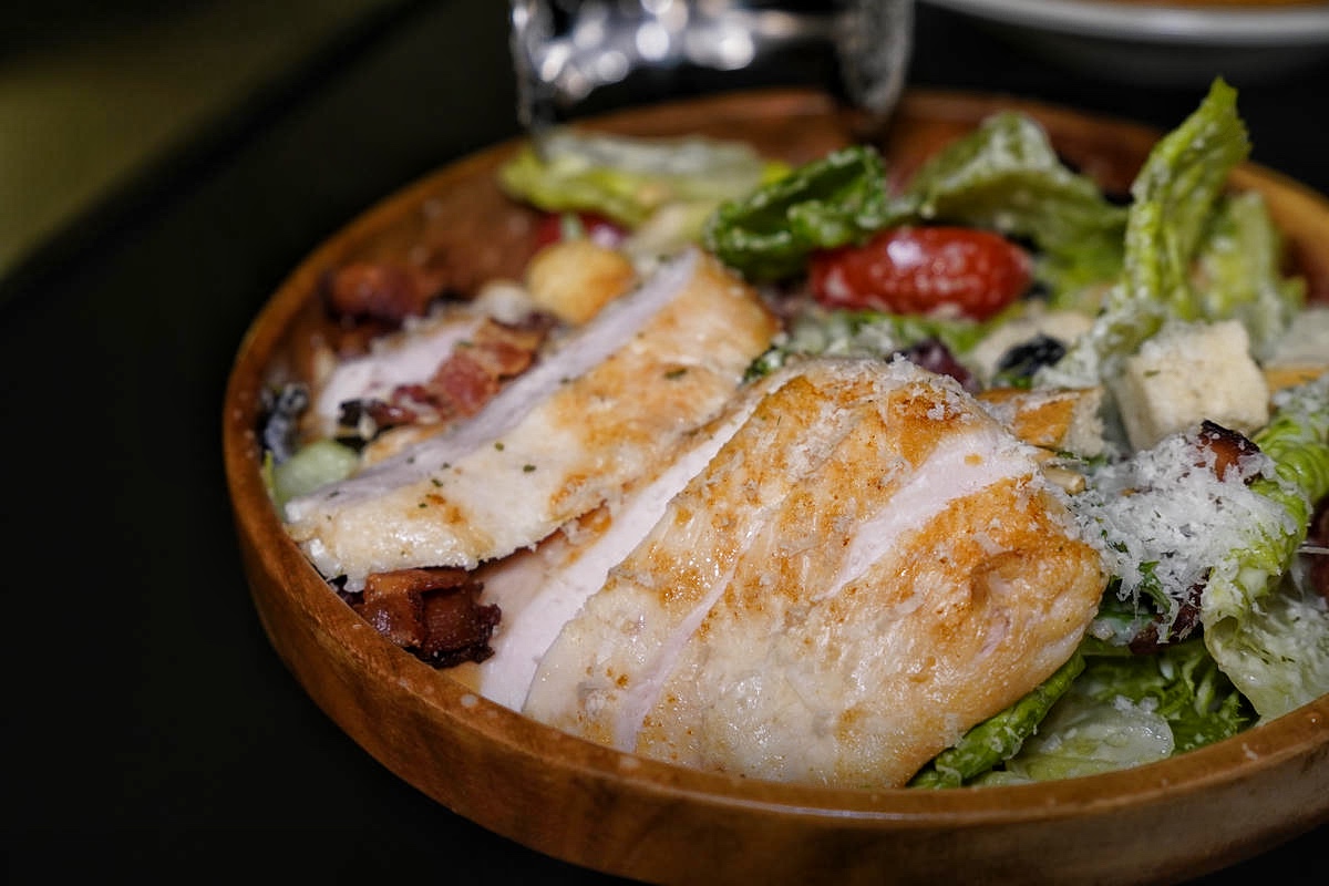 桃園中壢美食推薦,M3 Bistro餐酒館,打造最chill用餐氣氛!首推海膽大蝦干貝燉飯、家傳牛肉羅宋湯,週末DJ駐場表演、邊喝調酒邊聽音樂!還有獨立包廂、大螢幕球賽轉播 - 第38張圖