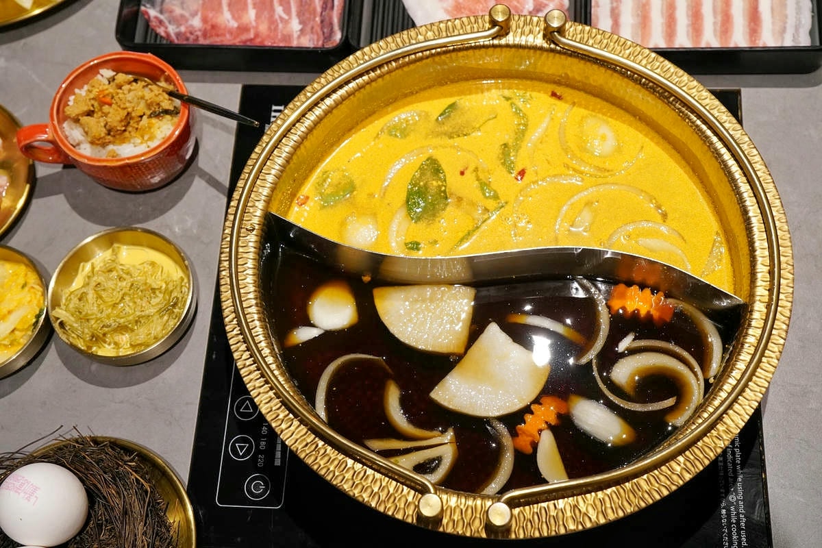 永和美食推薦,呼穀壽喜燒|超童話貓頭鷹主題壽喜燒吃到飽!獨家伯爵茶壽喜燒湯底、融合泰式、義式等異國風味,平日只要388元+10%起,狂推超高CP值! - 第25張圖
