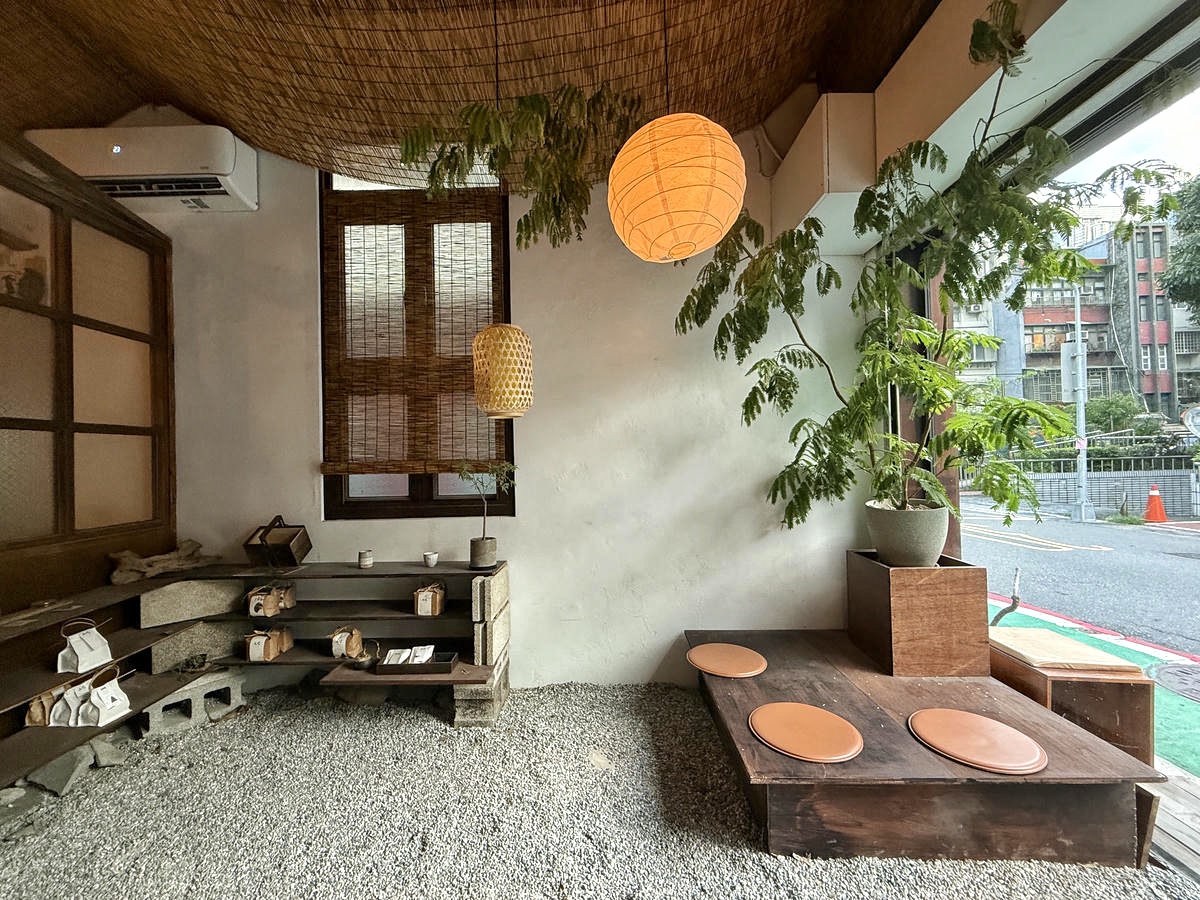 台北松山文青咖啡館推薦,藏身巷弄的侘寂美學|汩咖啡 GU Coffee:一場與時光的對話,配方豆咖啡、布丁、巴斯克蛋糕超好吃,近捷運國父紀念館 - 第7張圖