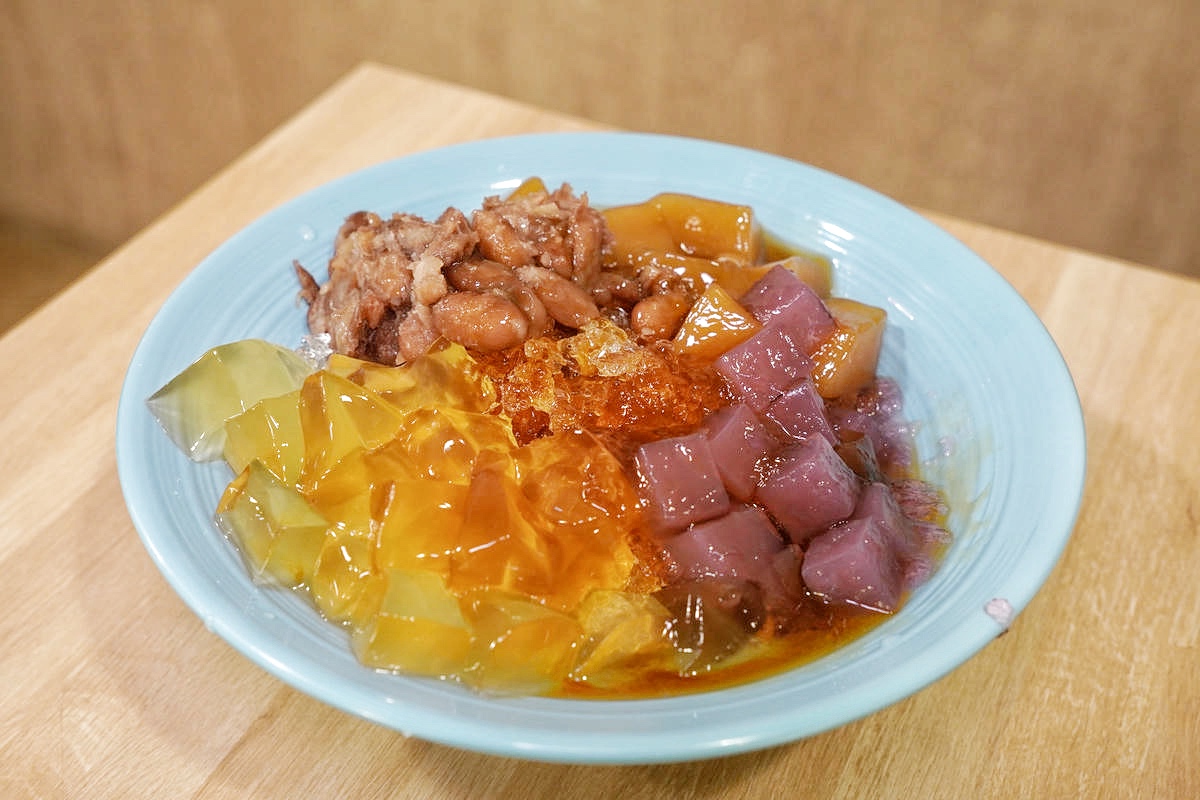 新莊美食推薦,四維QQ手工粉條冰 辣媽麻辣,市場巷內古早好滋味,超大一碗只要60元!Q彈粉條和手工配料超值大滿足!用料實在,喜愛粉條冰的朋友別錯過 - 第66張圖