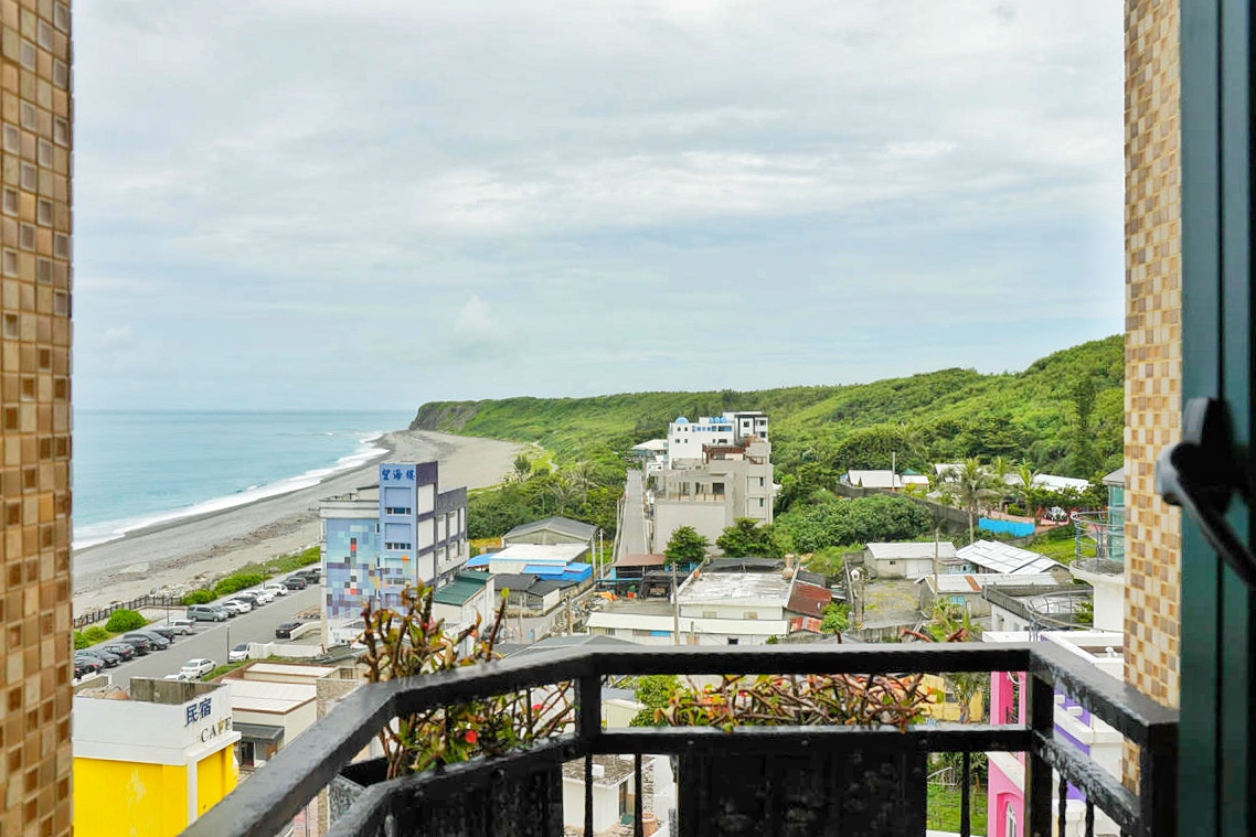 【花蓮七星潭住宿】入住七星潭最美飯店!水上明月海景渡假旅店Hotel Moon,坐擁月牙灣海岸線第一排、眺望四八高地,住進歐洲藝廊宮殿,法式洛可可風情,體驗極致奢華住宿一泊二食 - 第50張圖