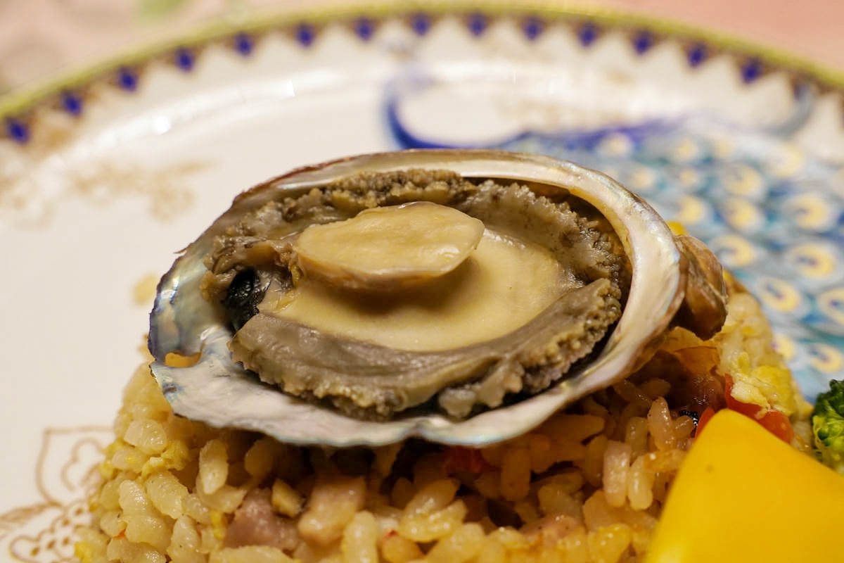 【花蓮七星潭住宿】入住七星潭最美飯店!水上明月海景渡假旅店Hotel Moon,坐擁月牙灣海岸線第一排、眺望四八高地,住進歐洲藝廊宮殿,法式洛可可風情,體驗極致奢華住宿一泊二食 - 第108張圖