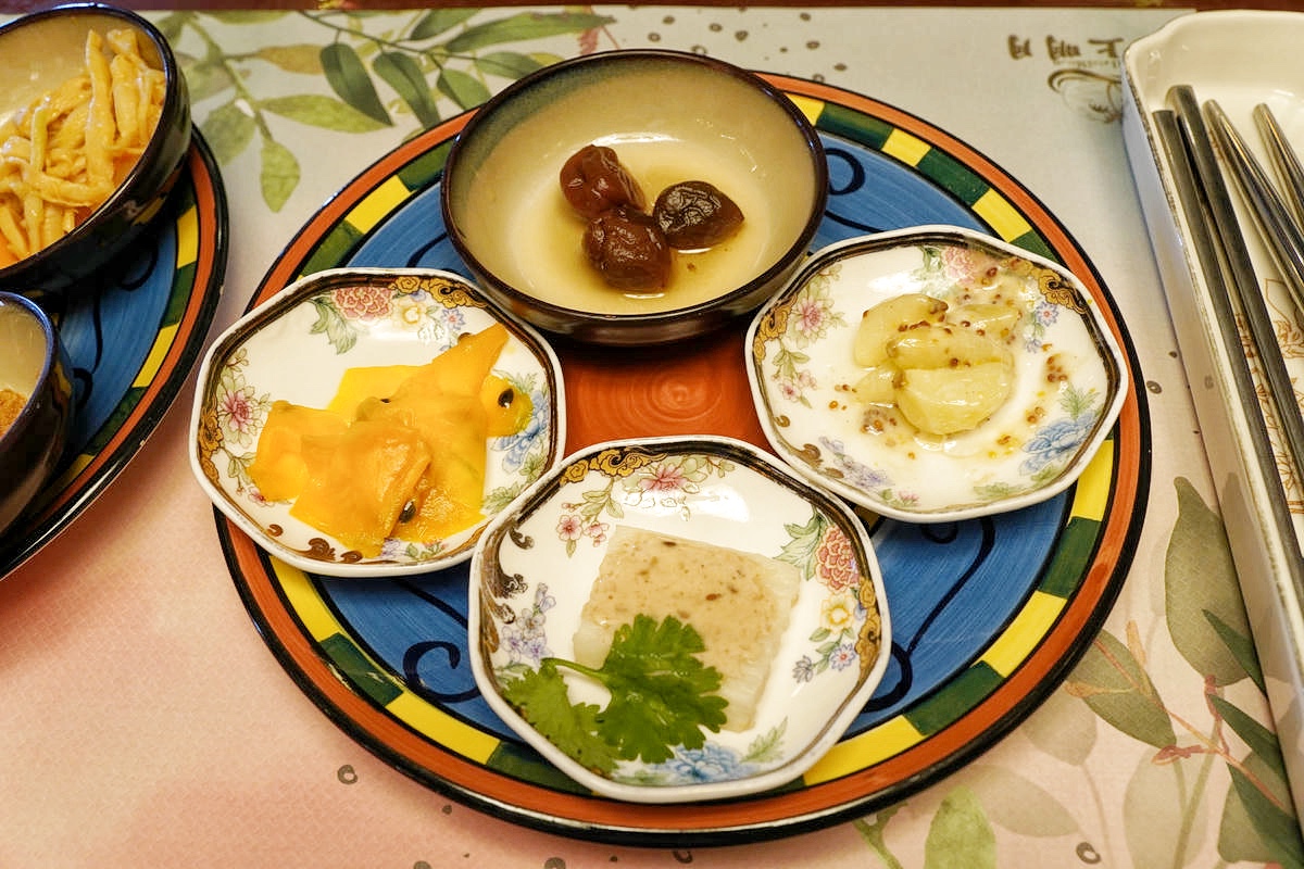 【花蓮七星潭住宿】入住七星潭最美飯店!水上明月海景渡假旅店Hotel Moon,坐擁月牙灣海岸線第一排、眺望四八高地,住進歐洲藝廊宮殿,法式洛可可風情,體驗極致奢華住宿一泊二食 - 第127張圖
