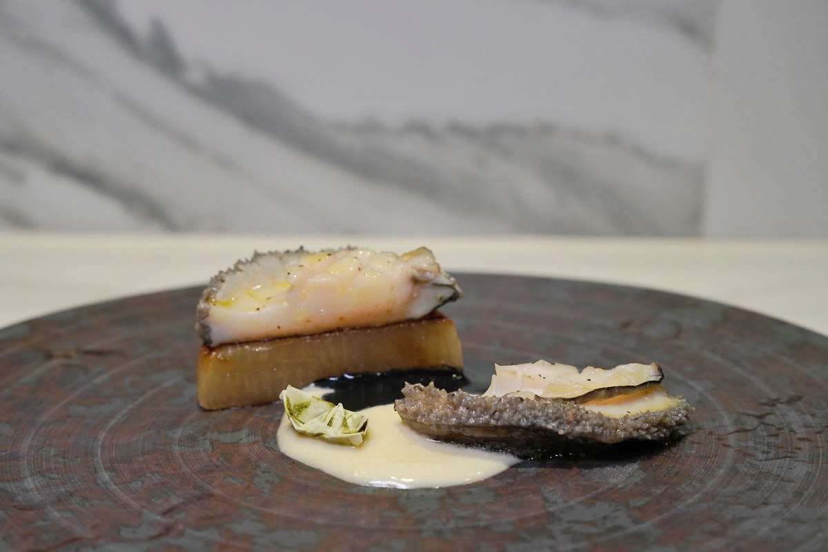 【台北頂級鐵板燒推薦】道和鐵板燒DOWA Teppanyaki:五感饗宴×日式侘寂美學,2025東區最奢華鐵板燒新開幕!打造極致味蕾新感受 - 第74張圖