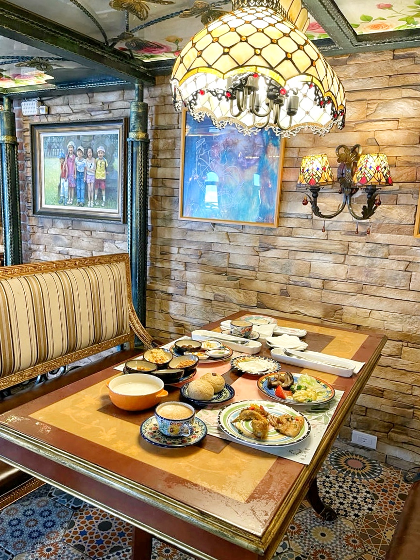 【花蓮七星潭住宿】入住七星潭最美飯店!水上明月海景渡假旅店Hotel Moon,坐擁月牙灣海岸線第一排、眺望四八高地,住進歐洲藝廊宮殿,法式洛可可風情,體驗極致奢華住宿一泊二食 - 第117張圖