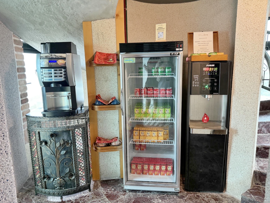 【花蓮七星潭住宿】入住七星潭最美飯店!水上明月海景渡假旅店Hotel Moon,坐擁月牙灣海岸線第一排、眺望四八高地,住進歐洲藝廊宮殿,法式洛可可風情,體驗極致奢華住宿一泊二食 - 第72張圖