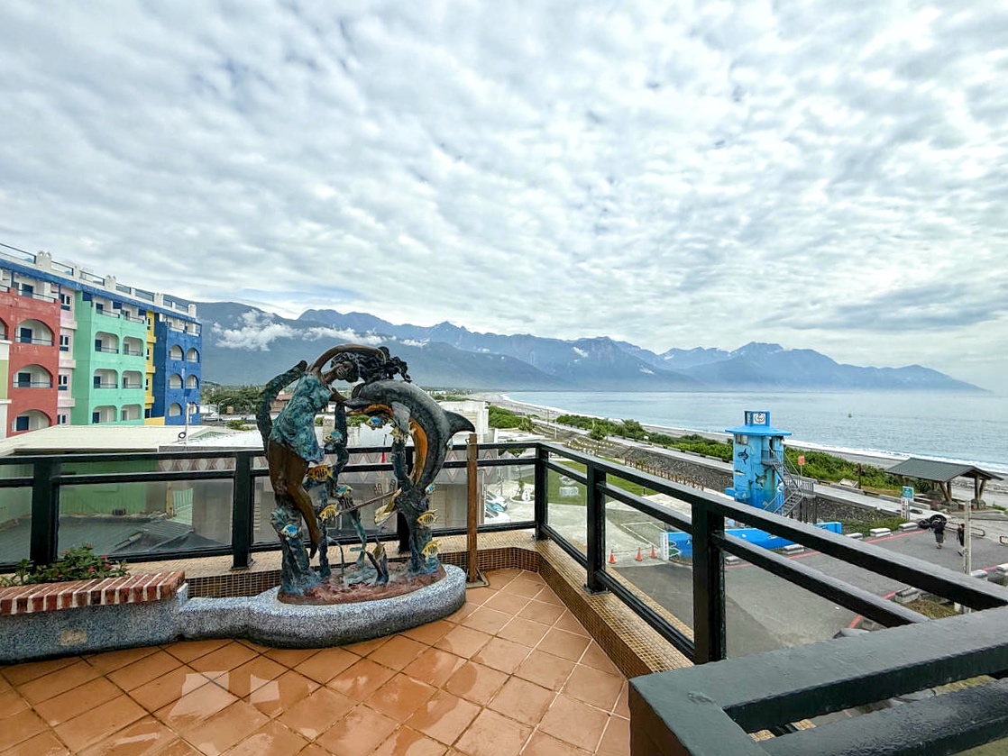 【花蓮七星潭住宿】入住七星潭最美飯店!水上明月海景渡假旅店Hotel Moon,坐擁月牙灣海岸線第一排、眺望四八高地,住進歐洲藝廊宮殿,法式洛可可風情,體驗極致奢華住宿一泊二食 - 第134張圖