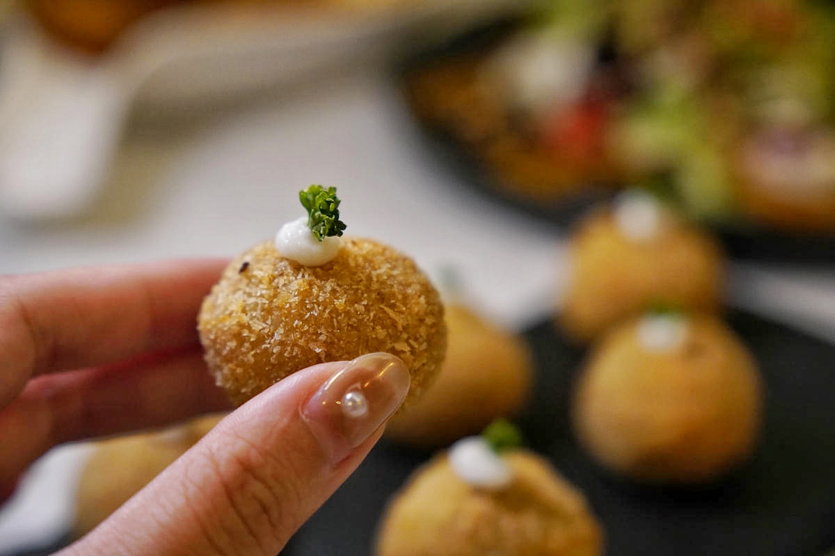 台北西班牙餐酒館推薦 EL Marqués,必吃道地 TAPAS ,一定要先預訂的西班牙海鮮燉麵!承襲家族味覺記憶,述說餐點精彩故事 - 第46張圖