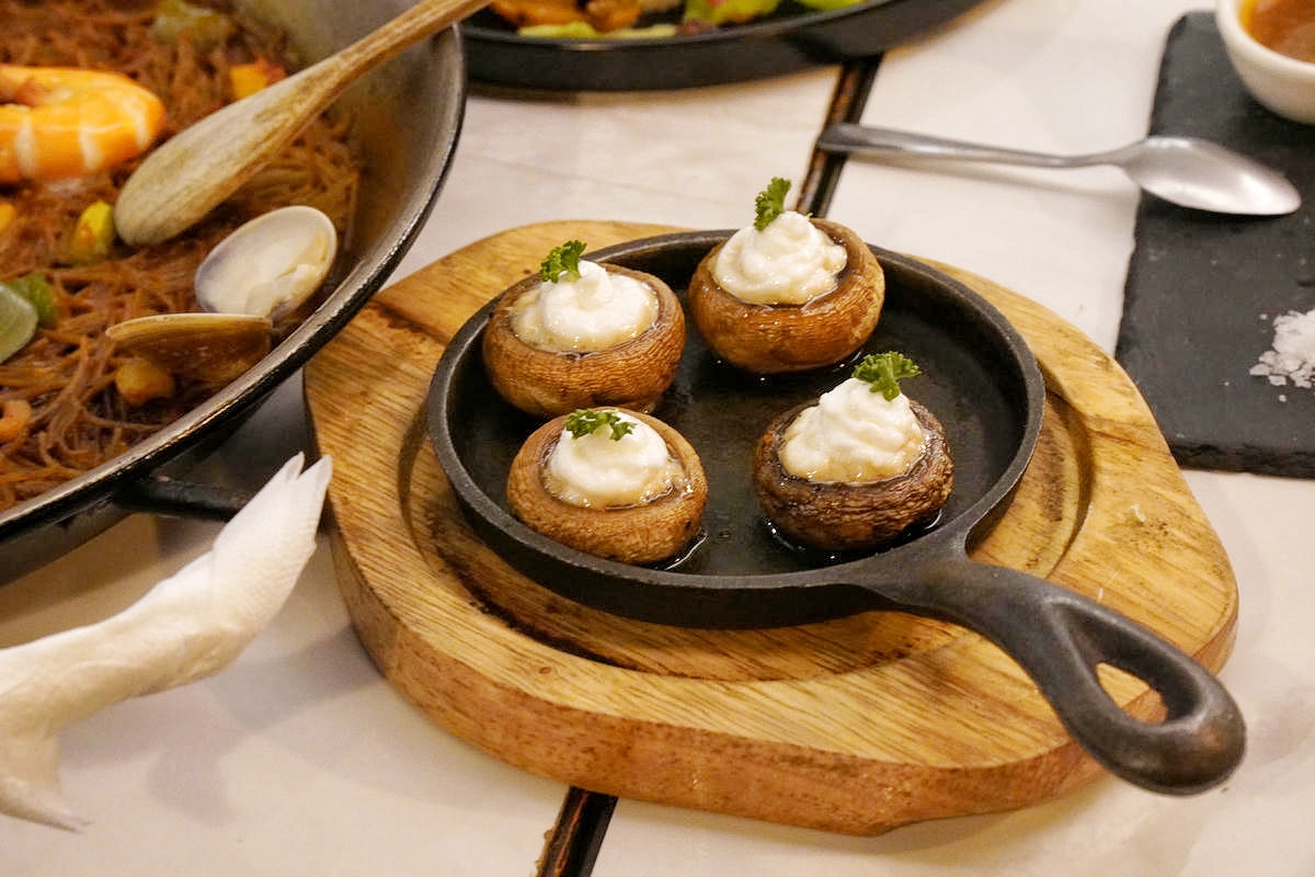 台北西班牙餐酒館推薦 EL Marqués,必吃道地 TAPAS ,一定要先預訂的西班牙海鮮燉麵!承襲家族味覺記憶,述說餐點精彩故事 - 第49張圖