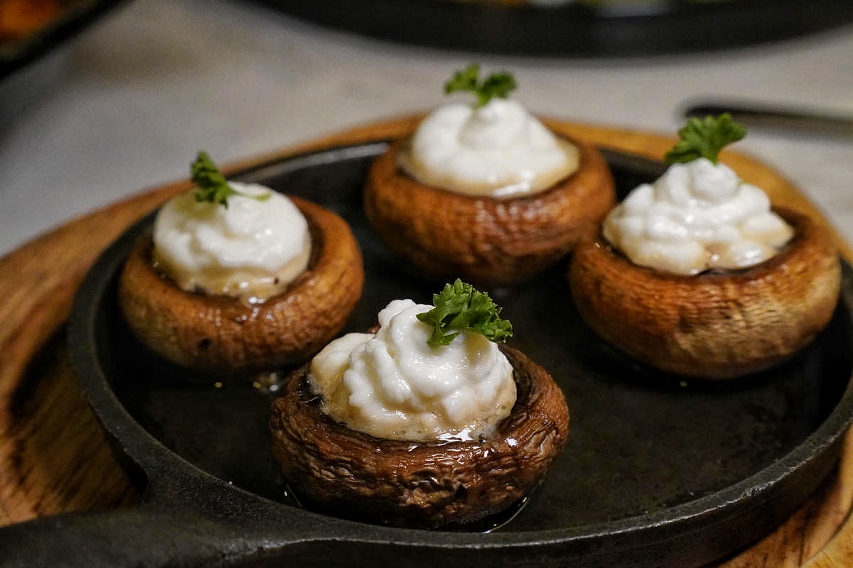 台北西班牙餐酒館推薦 EL Marqués,必吃道地 TAPAS ,一定要先預訂的西班牙海鮮燉麵!承襲家族味覺記憶,述說餐點精彩故事 - 第51張圖