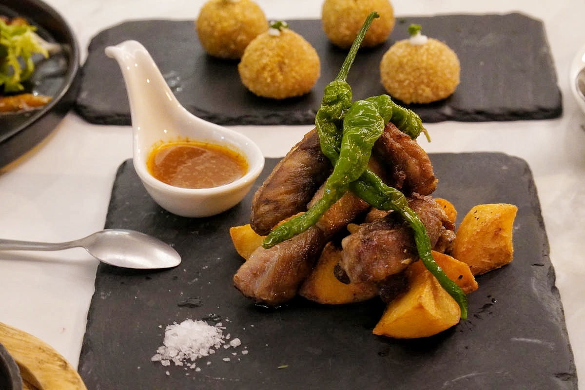 台北西班牙餐酒館推薦 EL Marqués,必吃道地 TAPAS ,一定要先預訂的西班牙海鮮燉麵!承襲家族味覺記憶,述說餐點精彩故事 - 第53張圖