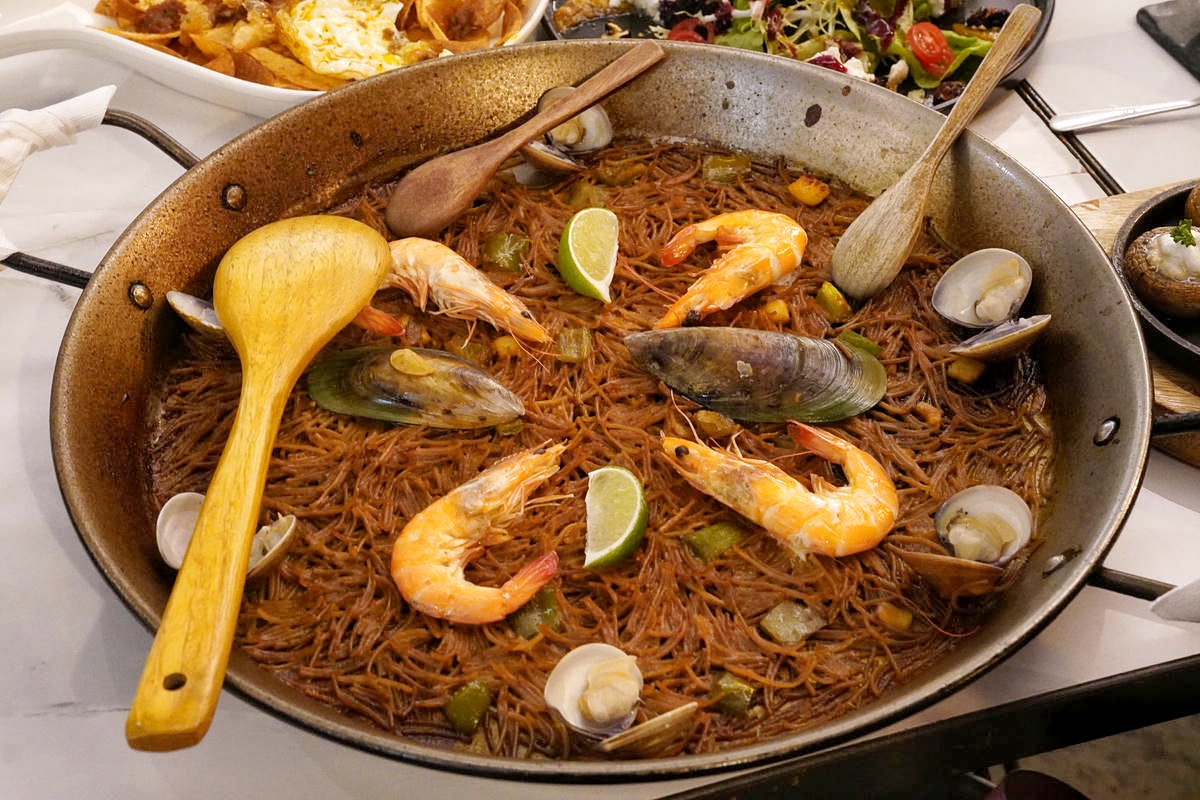 台北西班牙餐酒館推薦 EL Marqués,必吃道地 TAPAS ,一定要先預訂的西班牙海鮮燉麵!承襲家族味覺記憶,述說餐點精彩故事 - 第57張圖