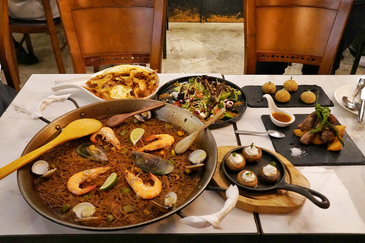 台北西班牙餐酒館推薦 EL Marqués,必吃道地 TAPAS ,一定要先預訂的西班牙海鮮燉麵!承襲家族味覺記憶,述說餐點精彩故事 - 第34張圖