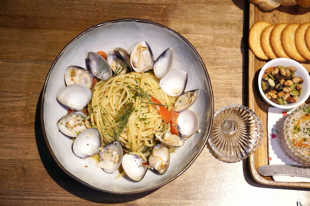 竹北Dela餐酒館|竹北美食推薦,DELAVAGE ,高質感歐陸料理 ,舒適慢食,約會聚餐餐廳 - 第2張圖