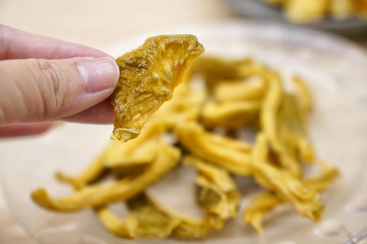 Moori沐日果乾,天然健康、口感極佳的台灣果乾,在地小農新鮮水果x低糖無添加,嘴饞時零嘴首選,美味又健康,推薦情人果、鳳梨、芭樂口味 | 宅配美食推薦 - 第24張圖