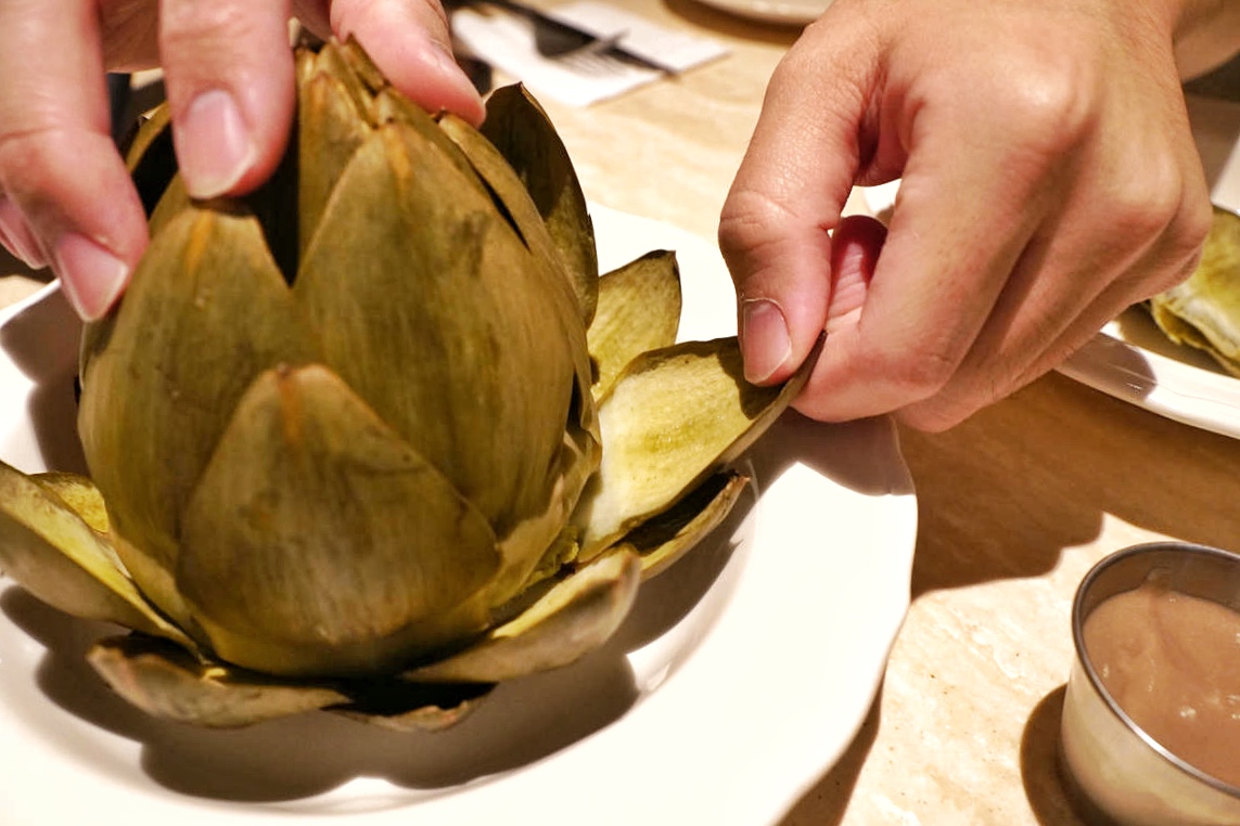 台北中山美食，在美術館裡吃法餐？Bonami 法式小館，白天是陽光玻璃屋，夜晚化身浪漫餐廳，台北質感約會首選