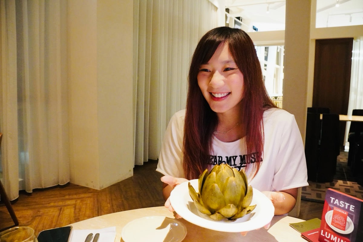 台北中山美食，在美術館裡吃法餐？Bonami 法式小館，白天是陽光玻璃屋，夜晚化身浪漫餐廳，台北質感約會首選