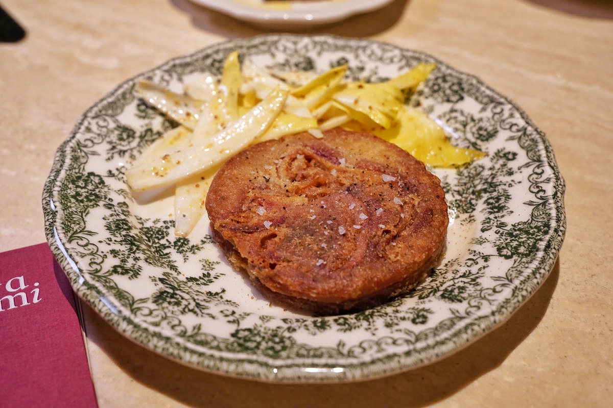 台北中山美食，在美術館裡吃法餐？Bonami 法式小館，白天是陽光玻璃屋，夜晚化身浪漫餐廳，台北質感約會首選