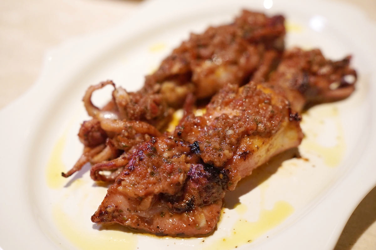 台北中山美食，在美術館裡吃法餐？Bonami 法式小館，白天是陽光玻璃屋，夜晚化身浪漫餐廳，台北質感約會首選