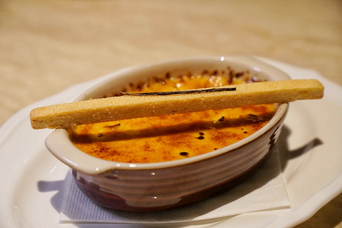 台北中山美食，在美術館裡吃法餐？Bonami 法式小館，白天是陽光玻璃屋，夜晚化身浪漫餐廳，台北質感約會首選