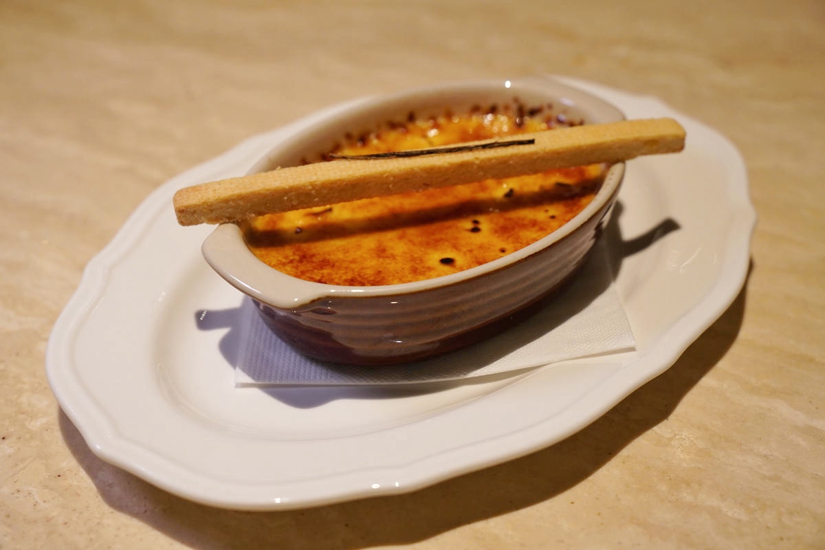 台北中山美食，在美術館裡吃法餐？Bonami 法式小館，白天是陽光玻璃屋，夜晚化身浪漫餐廳，台北質感約會首選