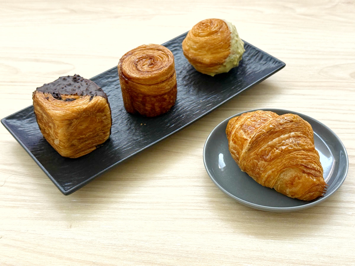 台北中山美食，在美術館裡吃法餐？Bonami 法式小館，白天是陽光玻璃屋，夜晚化身浪漫餐廳，台北質感約會首選