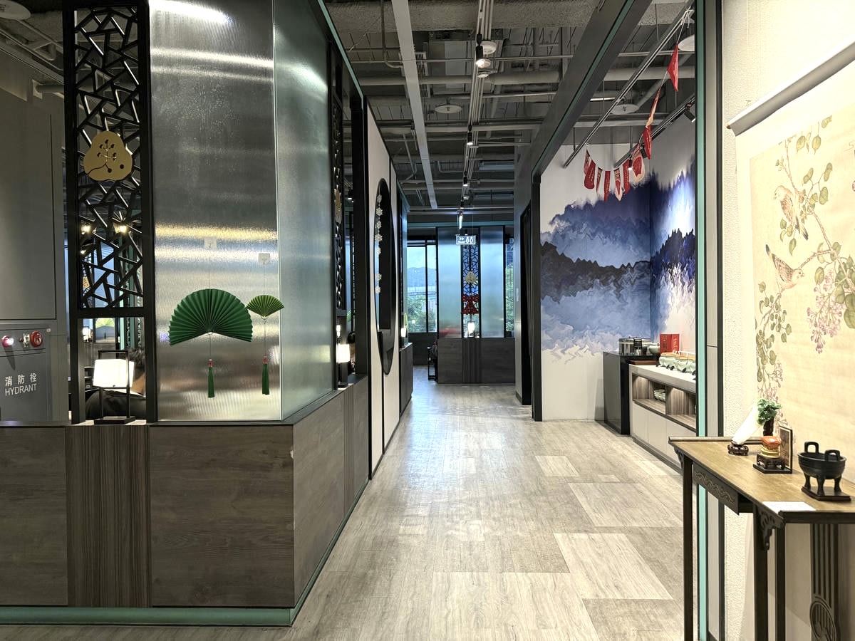 新北美食推薦，青花驕麻辣鍋 新莊中原店｜王品旗下人氣火鍋，青花椒麻辣湯頭一吃上癮！雙人套餐CP值高，鴨血豆腐無限續