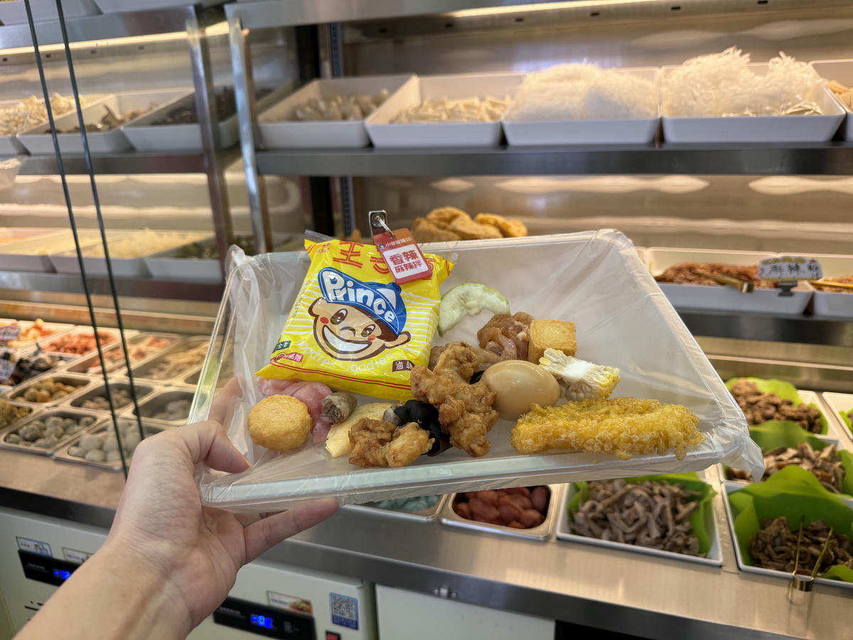 台北美食推薦,小谷姐姐 麻辣拌/麻辣燙/鐵板香鍋|全球1280家,台灣首家登陸!原來麻辣也可以自由搭配又好吃,第一次吃就上癮的麻辣新吃法 - 第19張圖 台北美食推薦,小谷姐姐 麻辣拌/麻辣燙/鐵板香鍋|全球1280家,台灣首家登陸!原來麻辣也可以自由搭配又好吃,第一次吃就上癮的麻辣新吃法