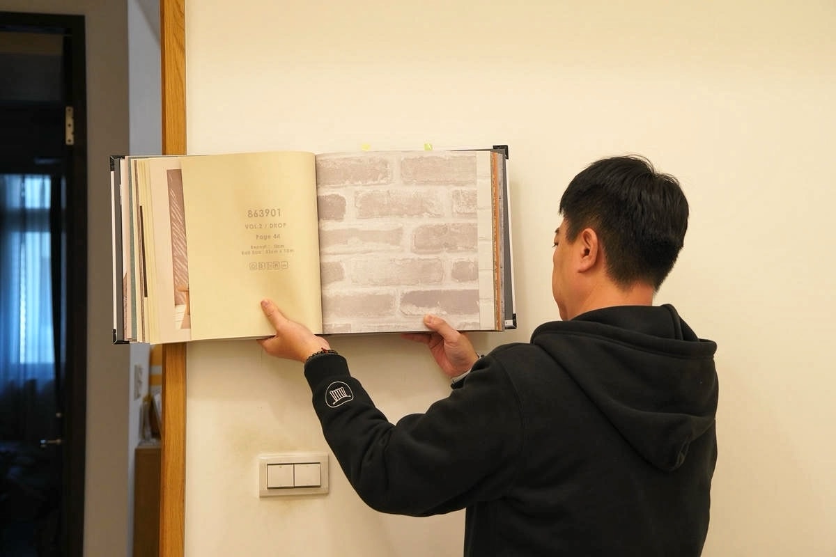 【居家工作室改造】告別蒼白牆面，壁紙的事交給專業的哥登傢飾就對了！推薦溫暖又質感爆棚的文化石壁紙！
