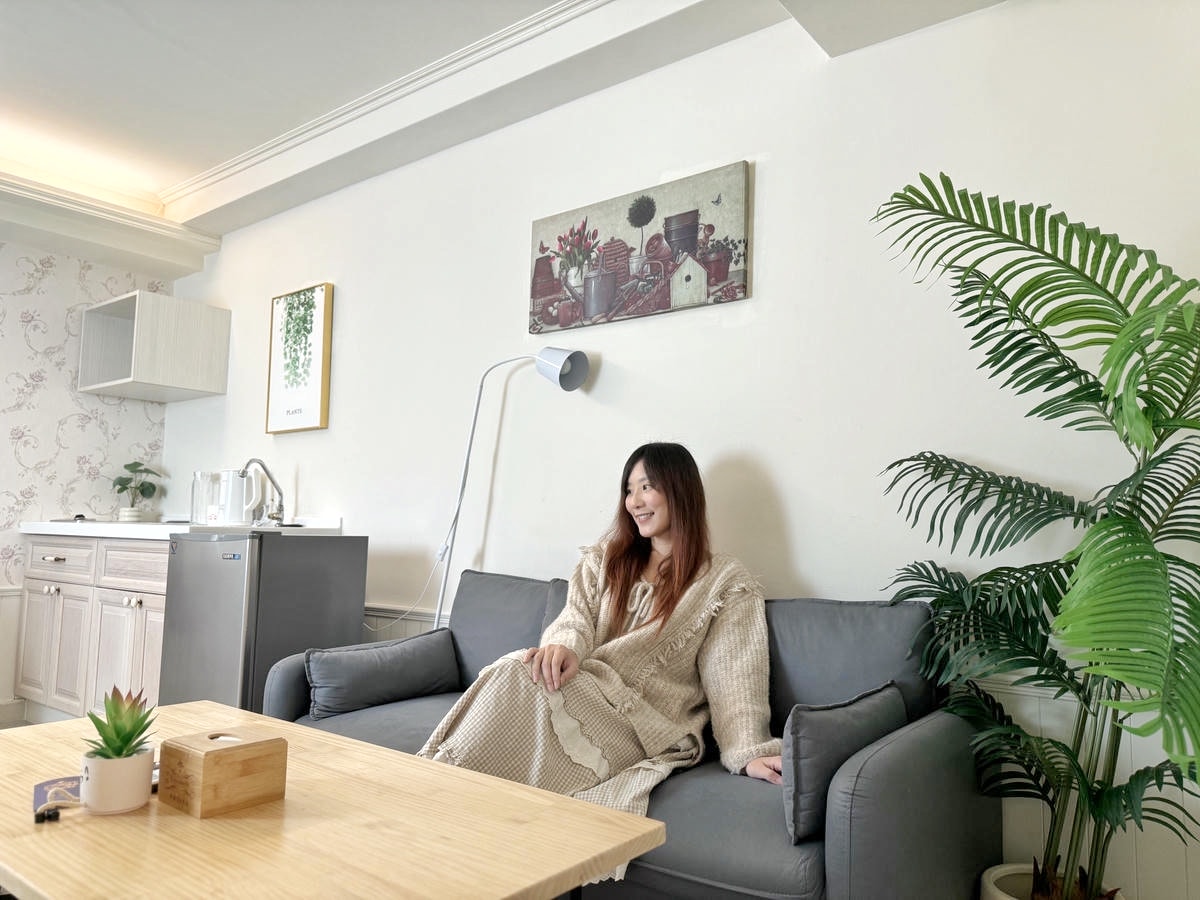 【台中住宿推薦】伊麗莎白酒店、宛如歐洲小公寓的超美舒適雙人房，近廣三SOGO商圈、科博館，交通便利、高CP值、有溫度的寵物友善飯店