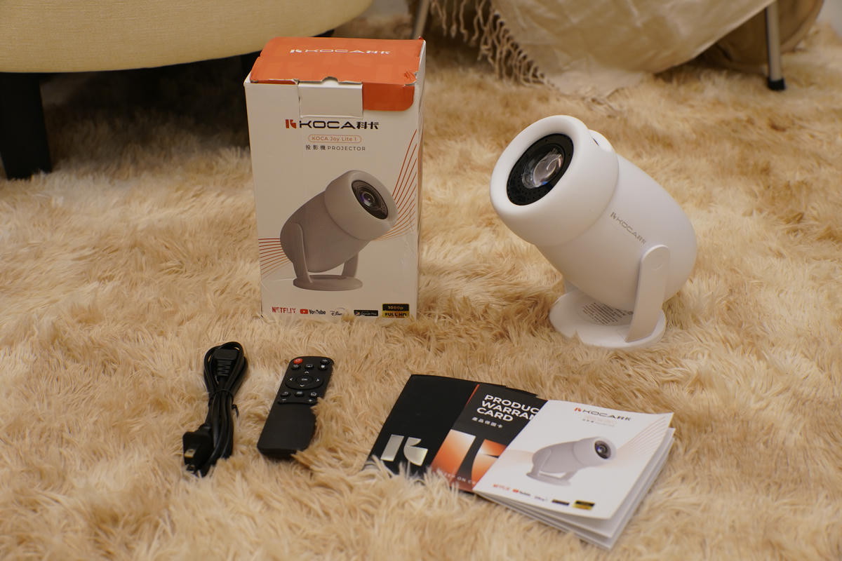 【好物開箱】白牆變身劇院，只要台幣2249元！KOCA科卡 Joy Lite 1 智慧投影機實測，1080P畫質，打造生活儀式感就靠他！